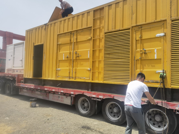 沛县除了负载情况和发动机维护，还有哪些因素会影响 200kw 柴油发电机的油耗？